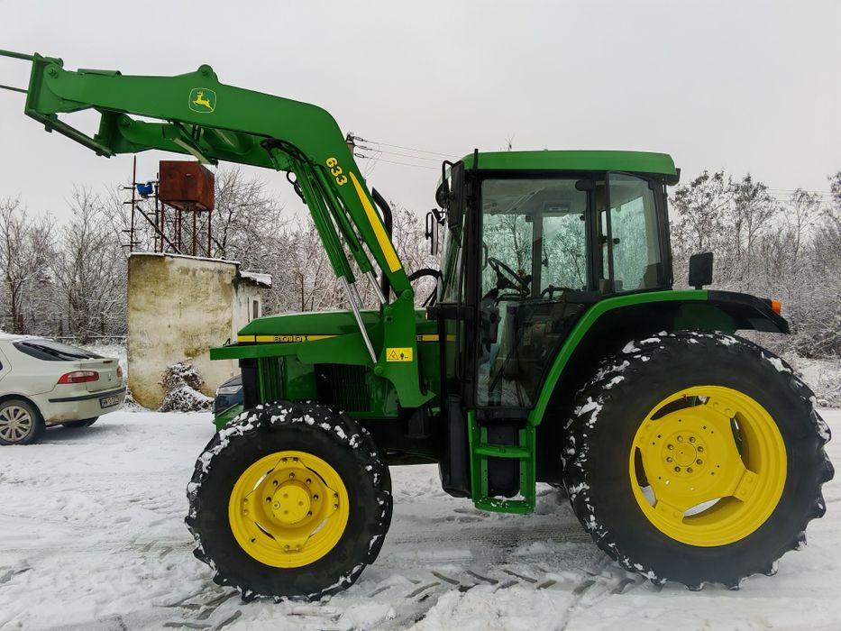 Tractor John Deere 6010 cu încărcător frontal