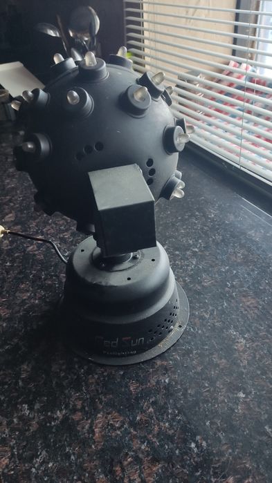 Цветомузыка    .