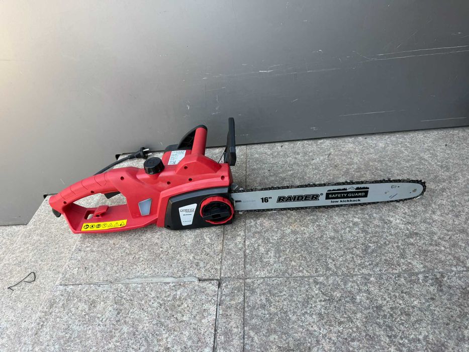 Резачка електр. 400mm (16") 2400W  /Резачка ел 400mm (16") 2400W SDS 3/8" (1.3mm) 56