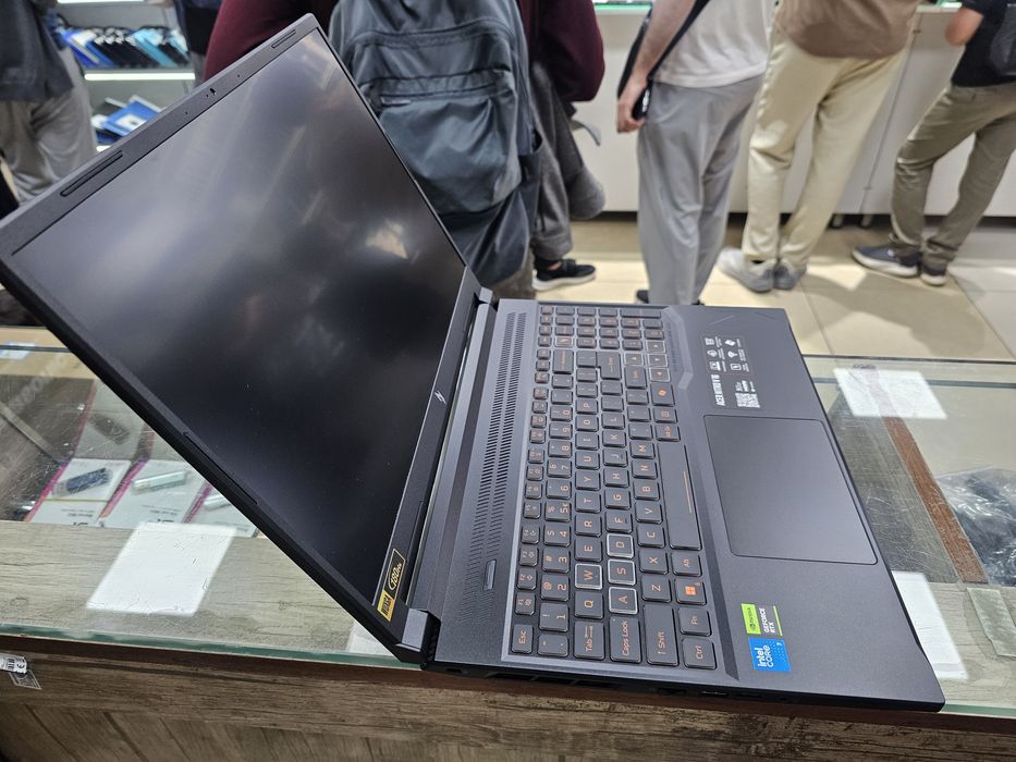 Open BOX Acer Nitro V16 Core 7 240H + RTX5060