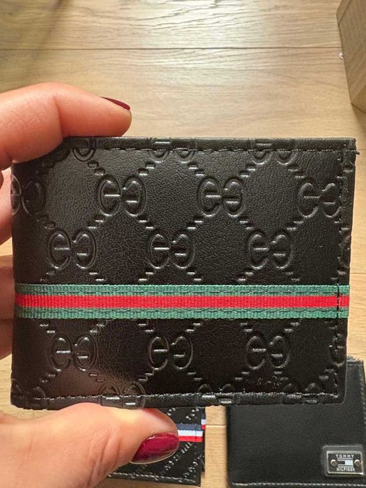 Портмонета мъжки портфейли