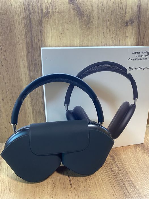 AirPods Max 2.