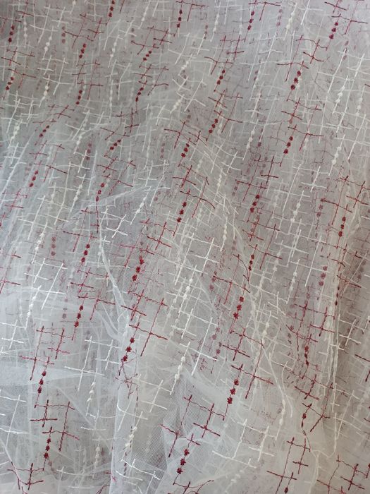 Тюль 4м 8000тг в отличном состоянии.