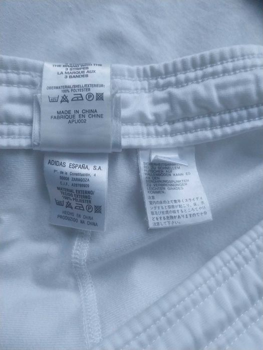 Мъжко бяло долнище Adidas размер XL в добро състояние