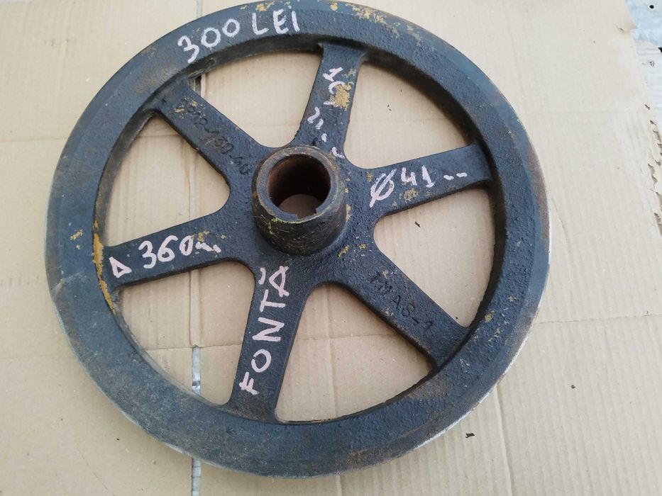 Fulie cu o curea cu diametrul de 360 mm
