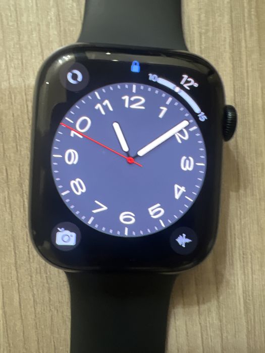 Продам apple watch series 7