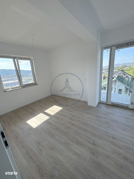 Apartament 3 camere / 2 bai / etaj 3 / 95 mp / parcare + boxa / ZONA