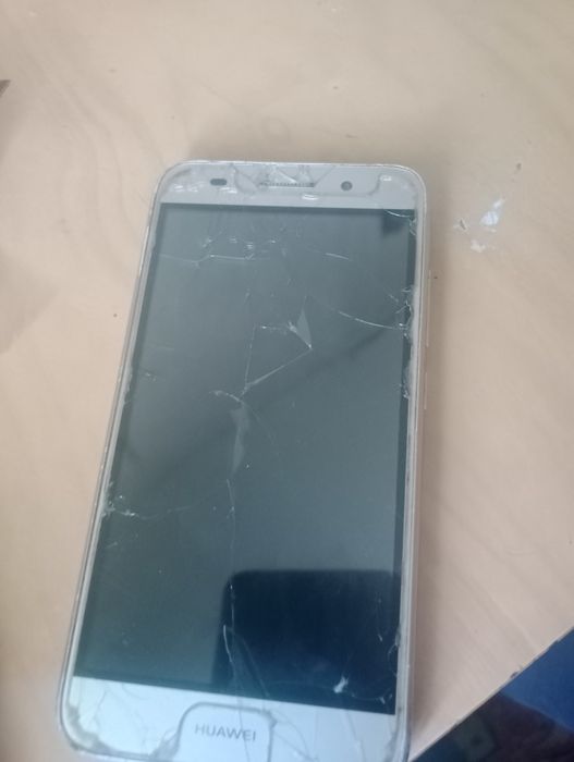 Продам срочно телефон