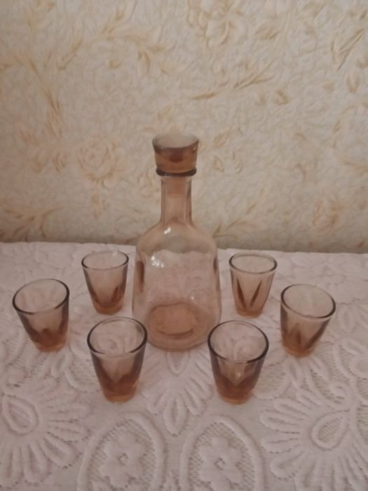 Графинчик+6шт.стопочек, пр-воСССР
