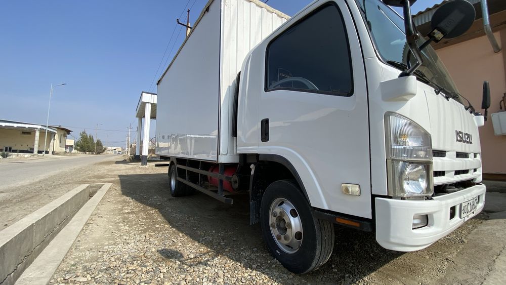 Isuzu NPR 5Tyuk mashinasi sotiladi