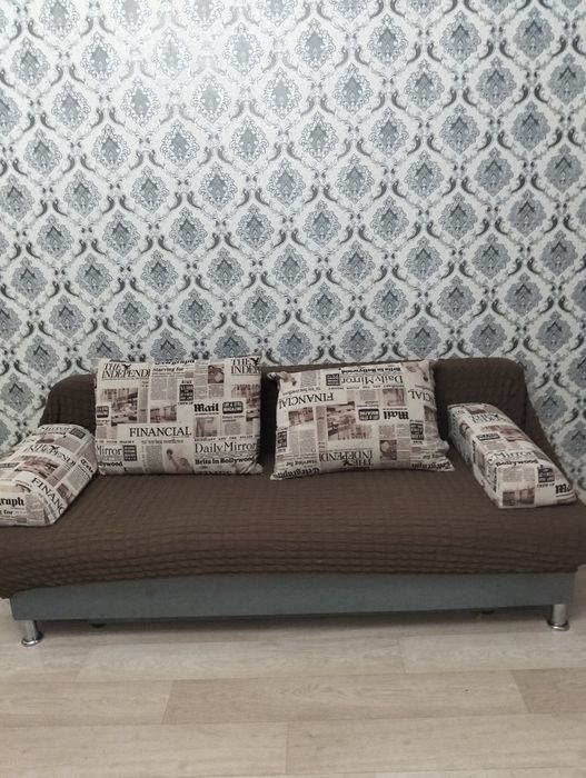 Продам раскладной мини-диван.