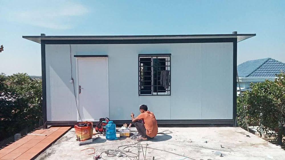 Vindem containere modulare