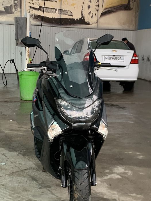 NMAX benzinli skuter