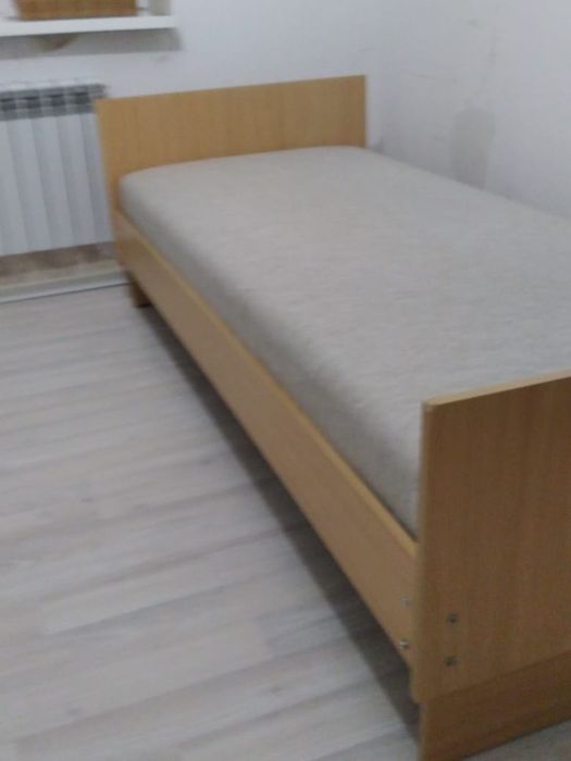 Продаются две кровати с матрацами