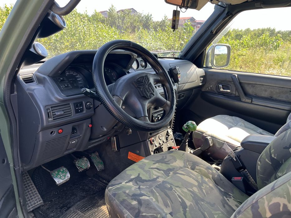 Vand sau schimb Mitsubishi pajero top masina