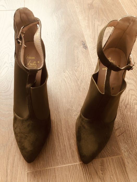 Женская обувь