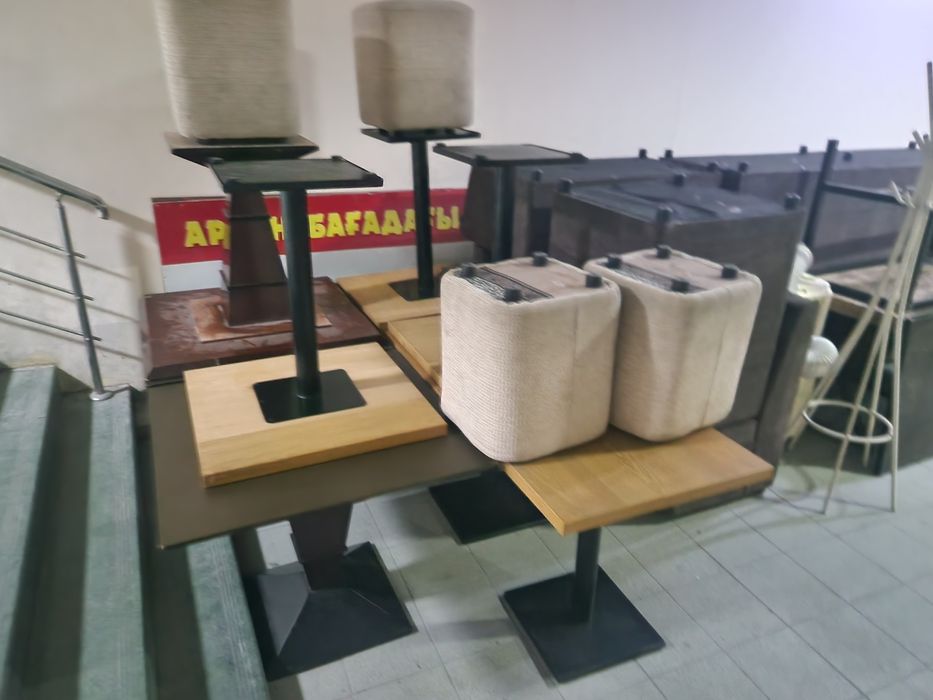 Столы от кофейни