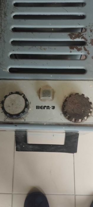 Маслен радиатор с колелца