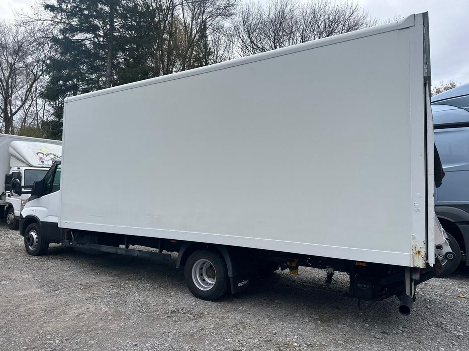 IVECO Daily koffer si lift  72-170 an 2016 3.0HPi 170CP Euro 5