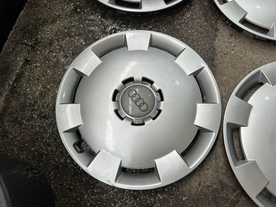 Тасове Ауди 16 цола оригинални!