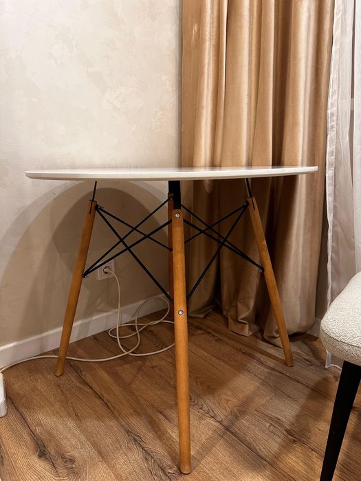 Продам кухонный стол