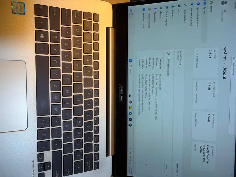 Laptop Asus Zen Book ux430u-i5 8Gb Ram,SSD