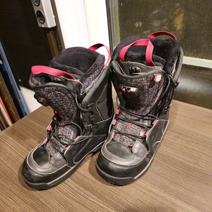 Boots Snowboard Salomon Ivy Nr.39 EU