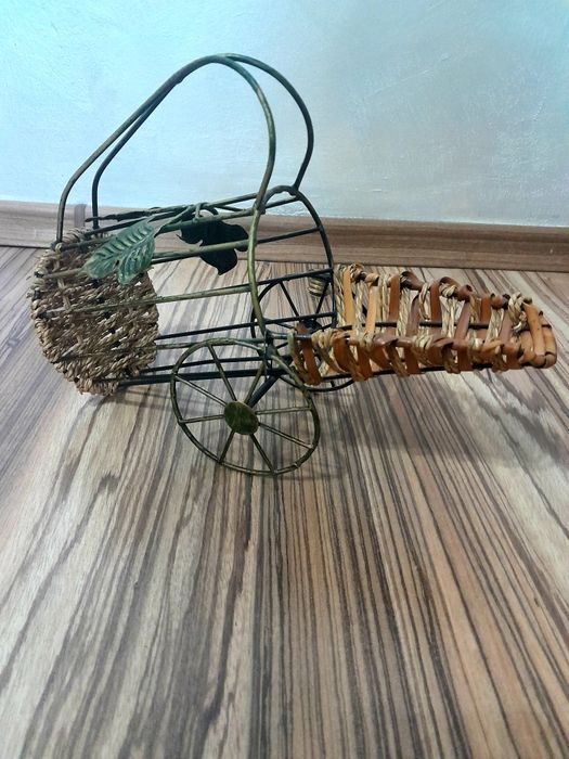 Дървени коли,картина,часовник