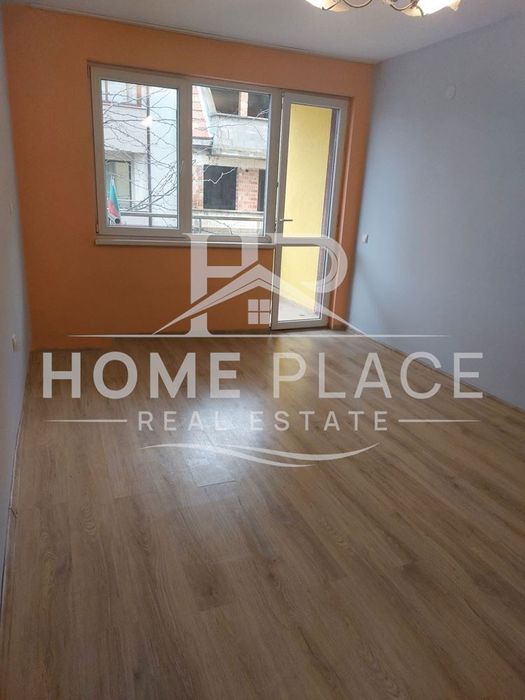 ПАРКОМЯСТО ! Необзаведен двустаен апартамент под наем - Трошево