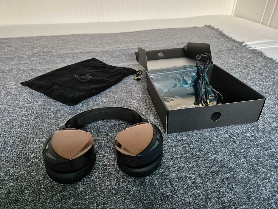 Casti Gaming Asus Rog Strix Fusion 700 Bluetooth, stare perfecta !