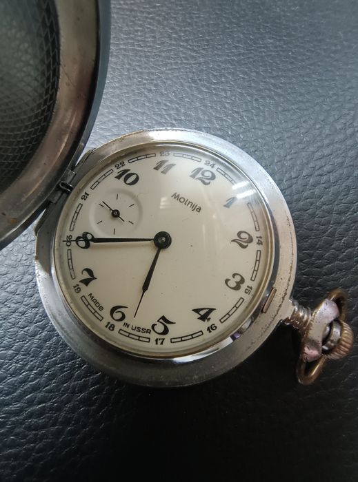 Красив Джобен Часовник МОЛНИЯ  Идеален за Декорация