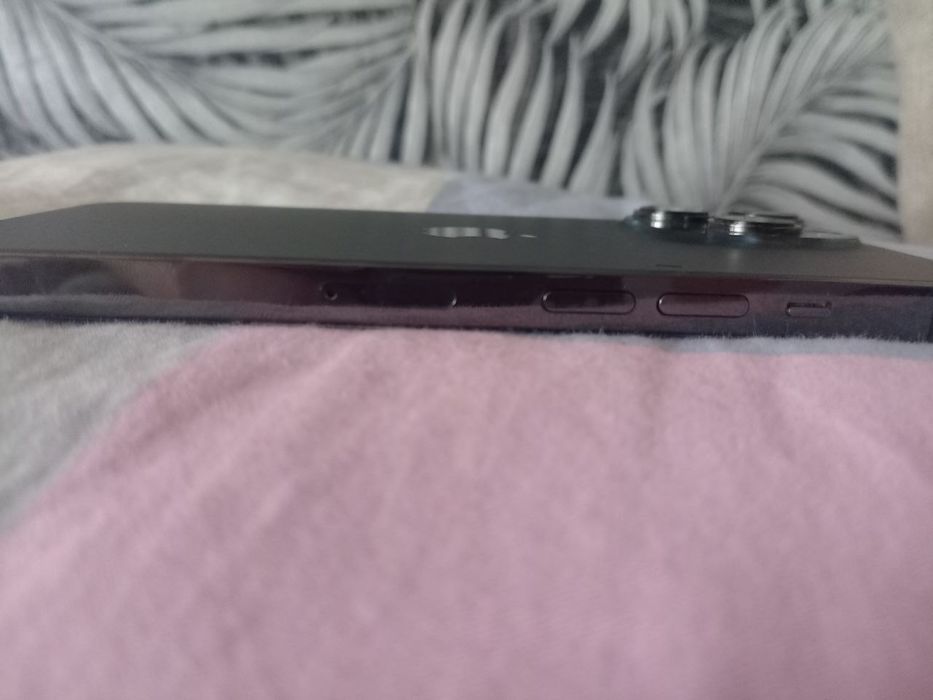 Продам iPhone 13 про