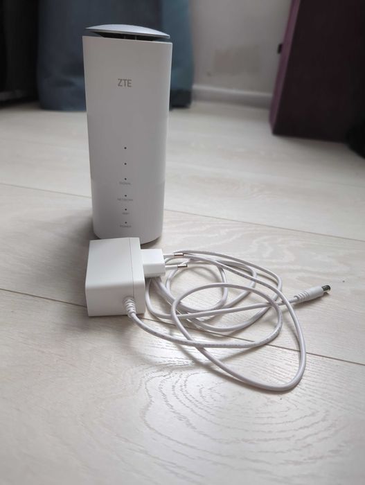 5G/LTE/3G router ZTE MC888 Vivacom