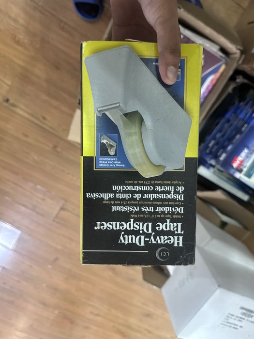 Диспенсер для скотч