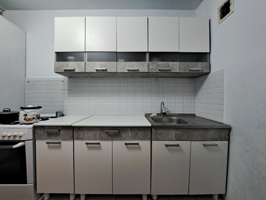 Продается кухонный гарнитур