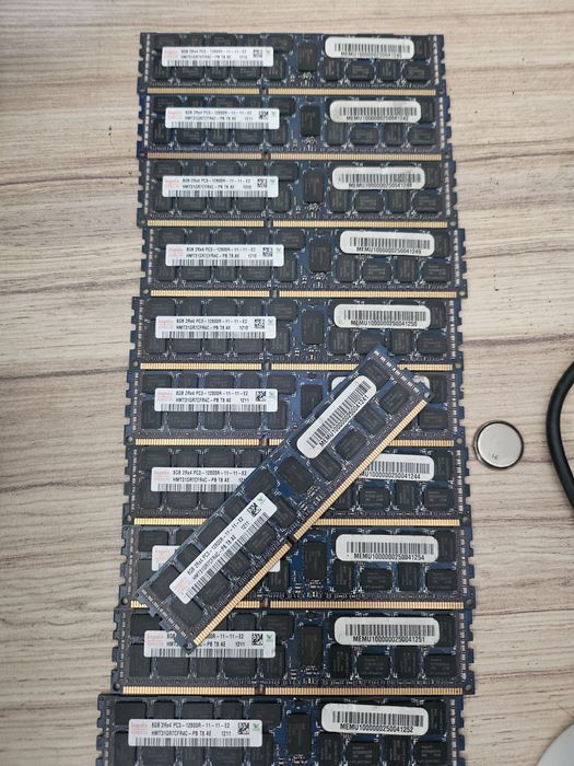 ОЗУ DDR3 1333 8gb 14шт