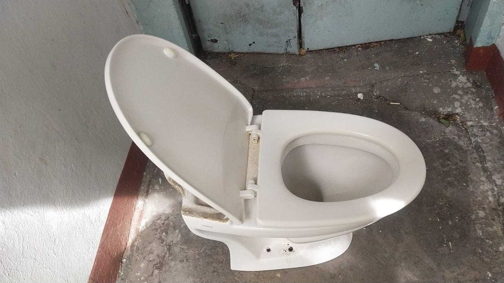 Унитаз   для   строителей