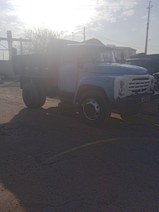 Zil 130 kvadrat samasval srochni sotiladi