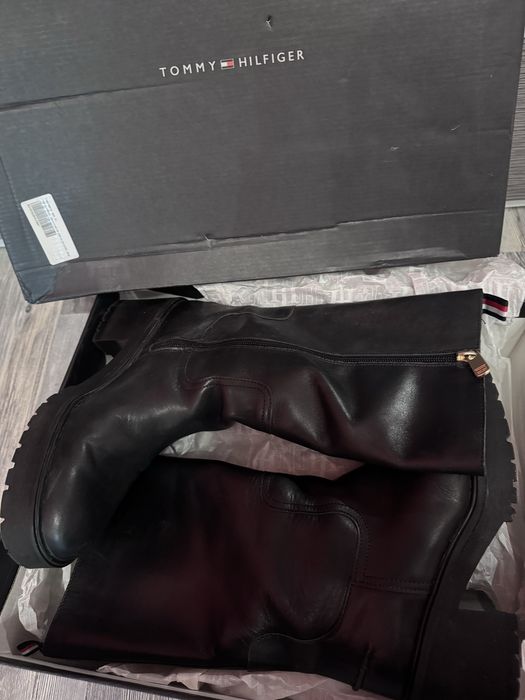 Зимни дамски ботушки Tommy Hilfiger