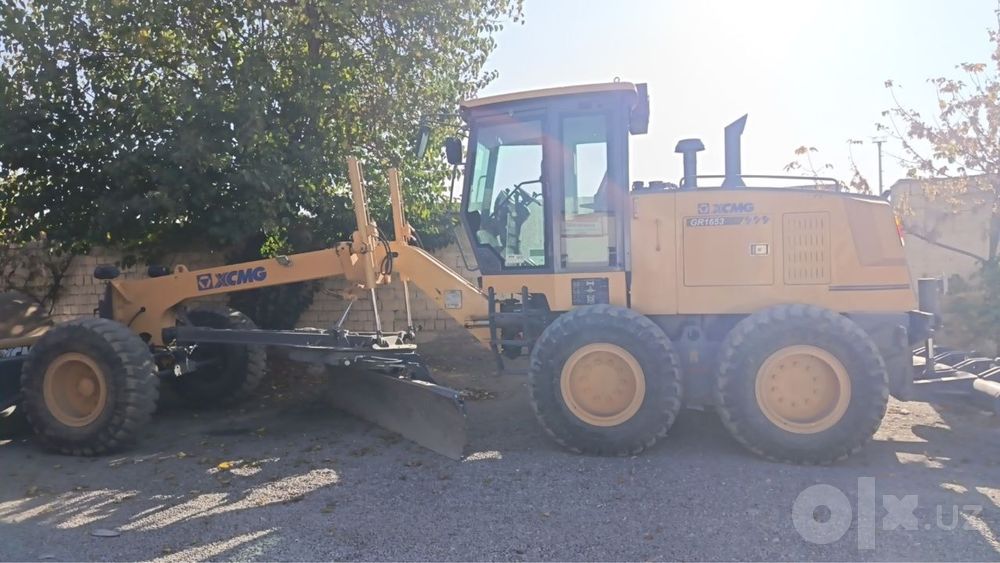 Greyder  va katok  xizmati   XCMG Gr165  va XCMG XS143  услуга грейдер