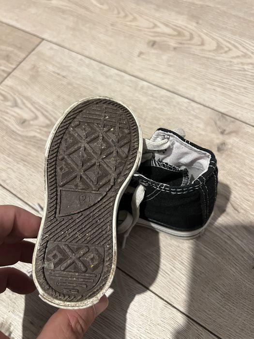 Tenisi converse