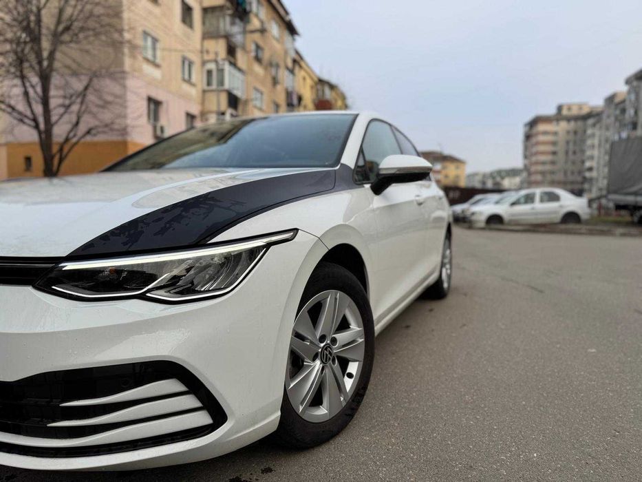 VOLKSWAGEN Golf 2022 — imagine 3