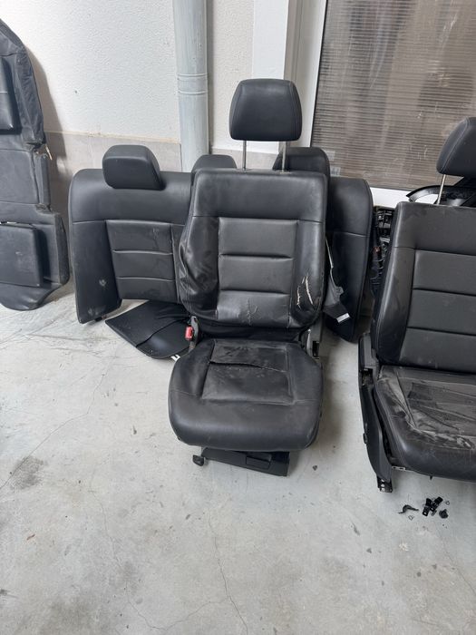 Черен кожен салон Мерцедес W212