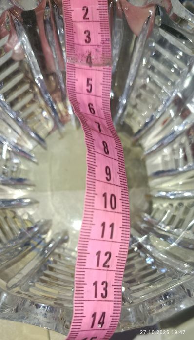 Продается  конфетницы и салатница.производство  СССР