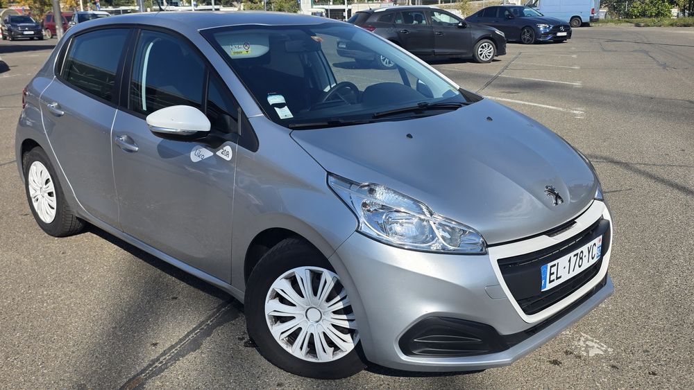 Peugeot 206 ,1.2 benzina,  2017,3900 eur neg