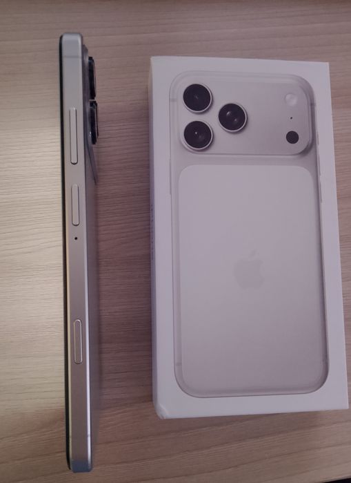 iPhone 17 Pro Max .512 GB.Версия Android 15.0