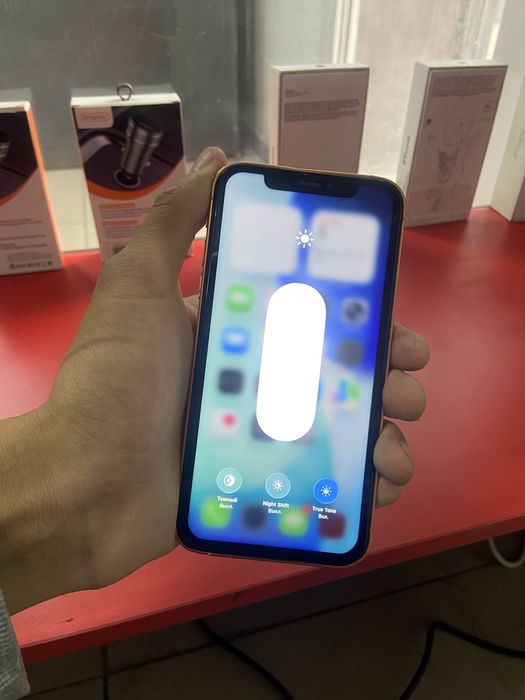 Продам Айфон 11 в корпусе 17 Pro 128gb
