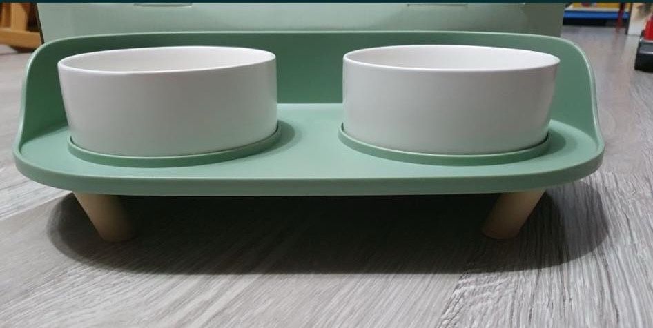 Поставка с две купички за домашни любимни