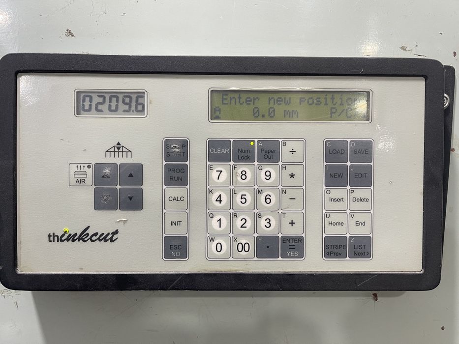 Станок для резки бумаги 

Формат: 920 мм/ 92 см
В ко