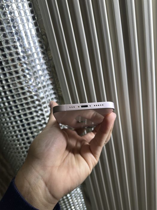 Продам IPhone 13 128gb состояние новое